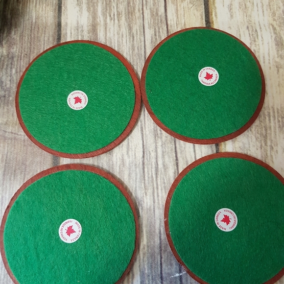 Vintage wood coasters with ducks - Picture 3 of 4